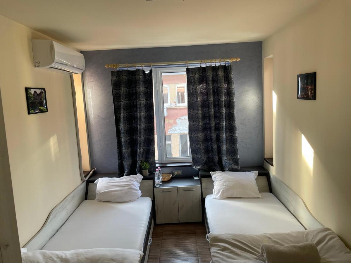 Manana House Hotel Plovdiv Ngoại thất bức ảnh